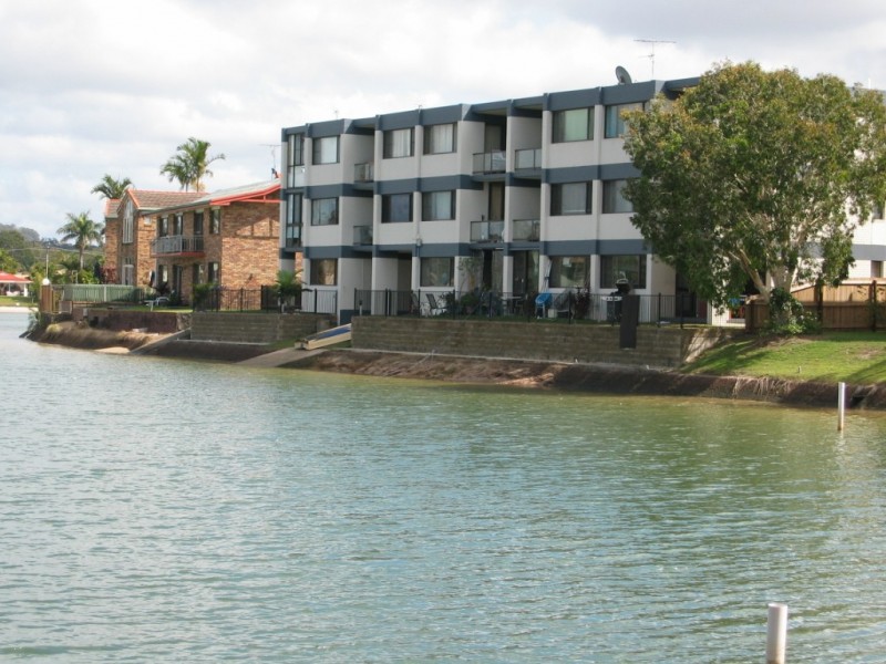 8/11-13 Pangarinda Place, Mooloolaba QLD 4557