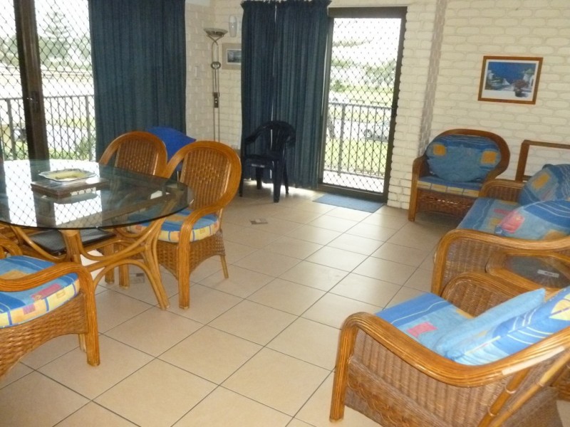 1/132 Alexandra Parade ‘High seas’, Alexandra Headland QLD 4572