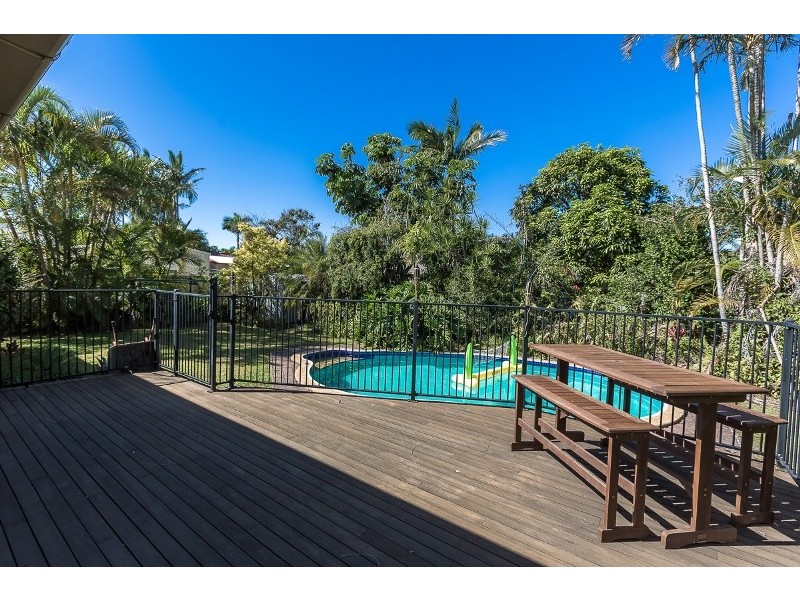 73 Goonawarra Drive, Mooloolaba QLD 4557