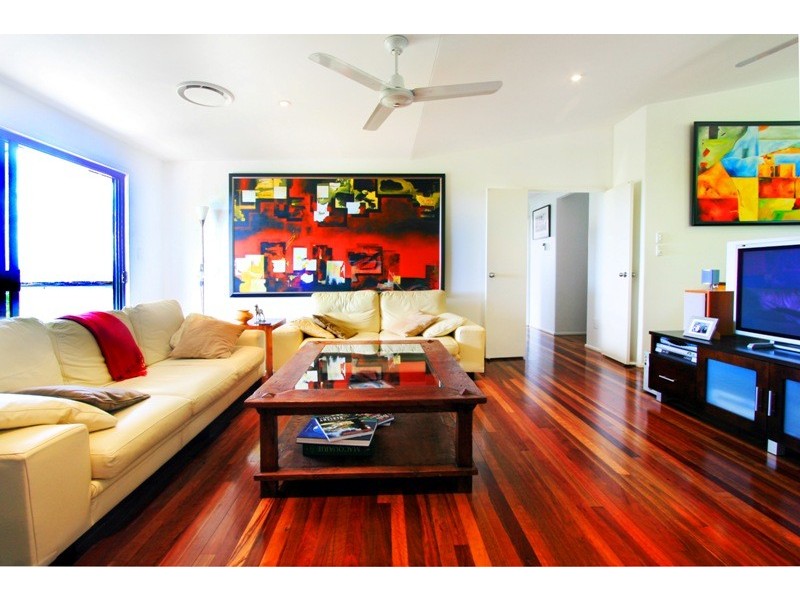 1 / 3 Goolwa Street, Coolum Beach QLD 4573