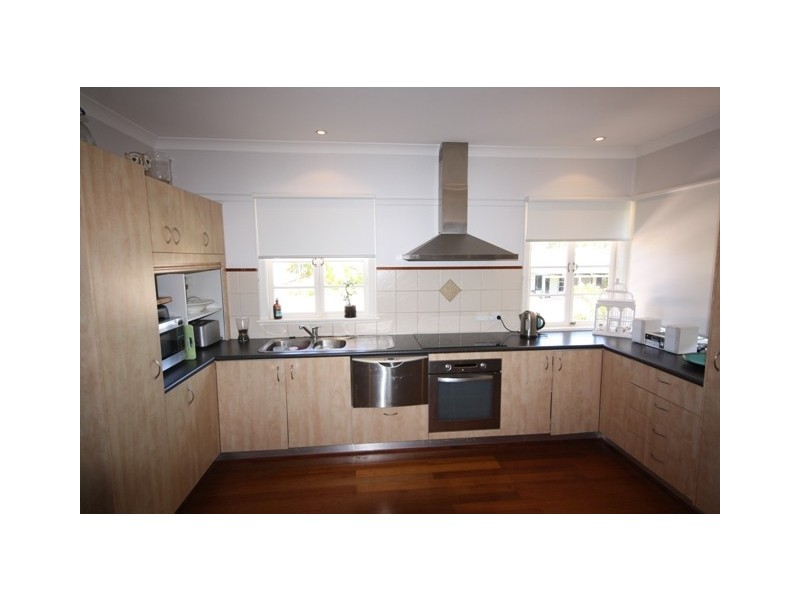 31 Namba Street, Pacific Paradise QLD 4564