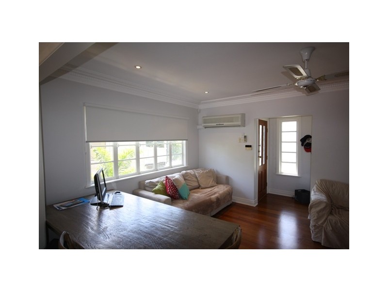 31 Namba Street, Pacific Paradise QLD 4564