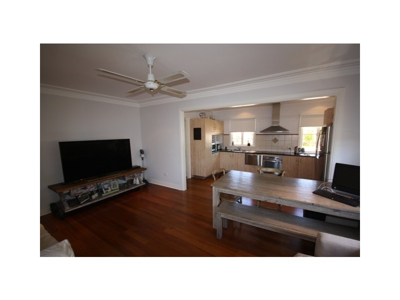 31 Namba Street, Pacific Paradise QLD 4564