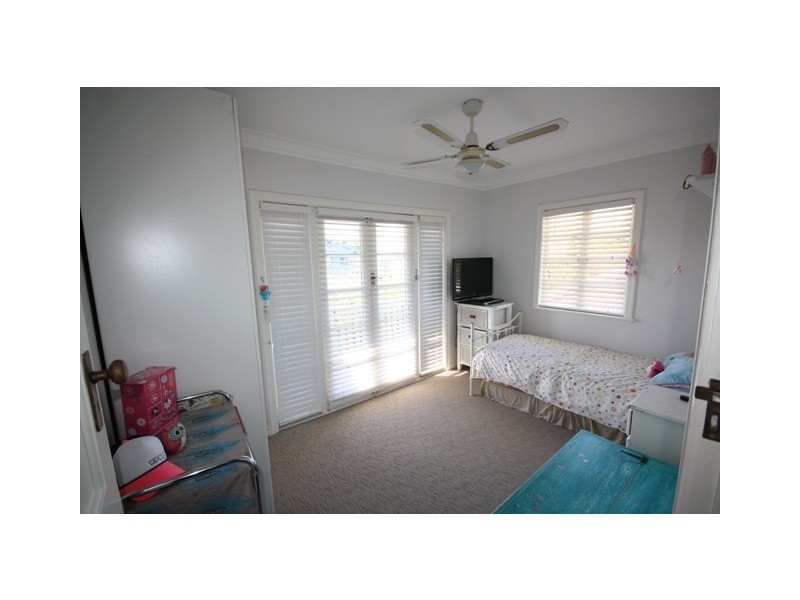 31 Namba Street, Pacific Paradise QLD 4564