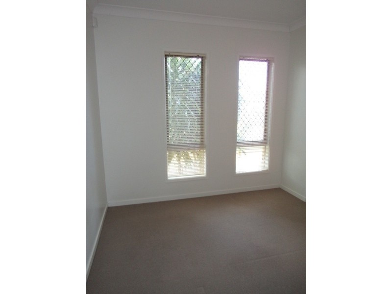 9 Clarence Place, Sippy Downs QLD 4556