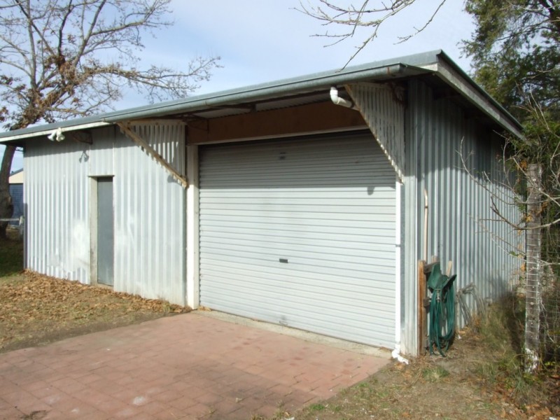 11 Lalor Street, Crows Nest QLD 4355