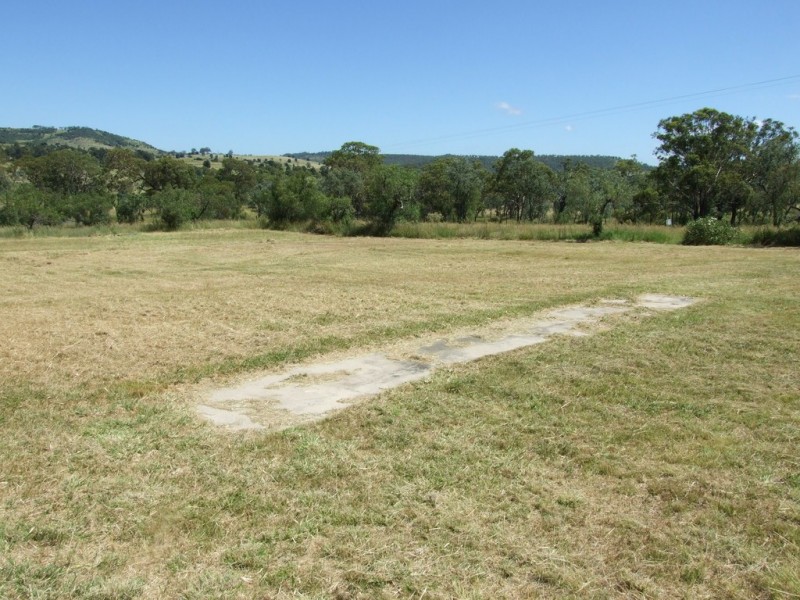 681 Djuan Rd, Crows Nest QLD 4355