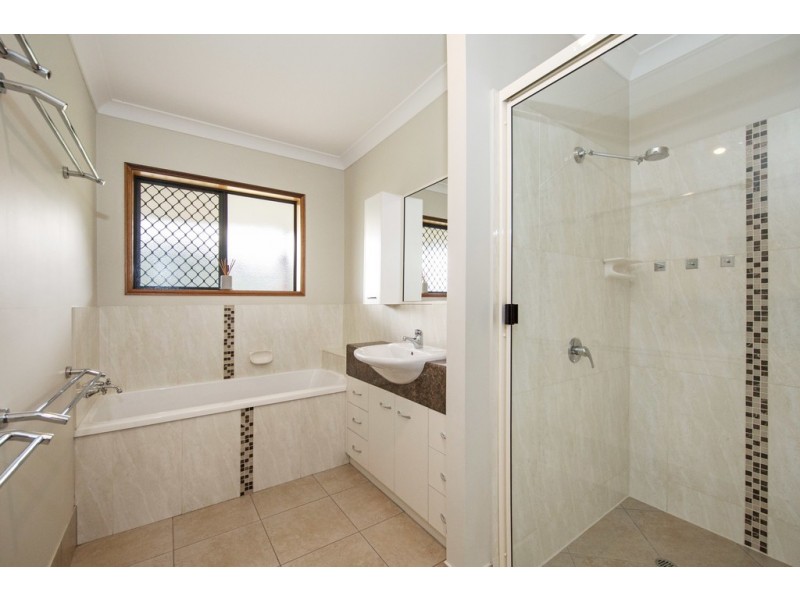 475 Palmtree Road, Ravensbourne QLD 4352