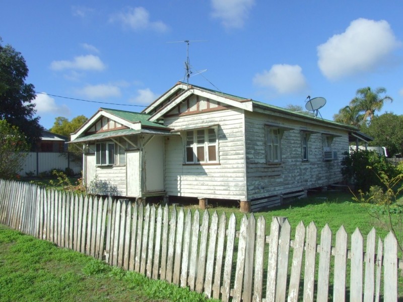 2 Hartwig Street, Goombungee QLD 4354