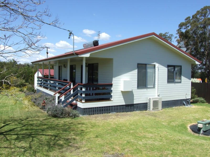 35 Kann Street, Haden QLD 4353