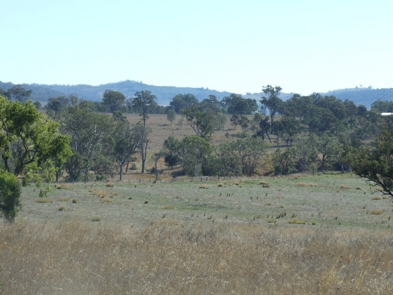 233 Coalbank Road, Crows Nest QLD 4355