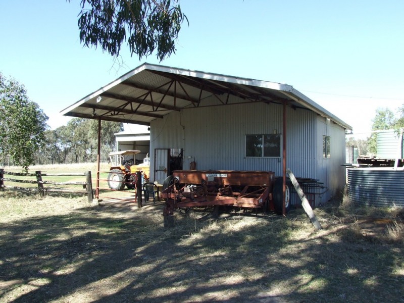 233 Coalbank Road, Crows Nest QLD 4355