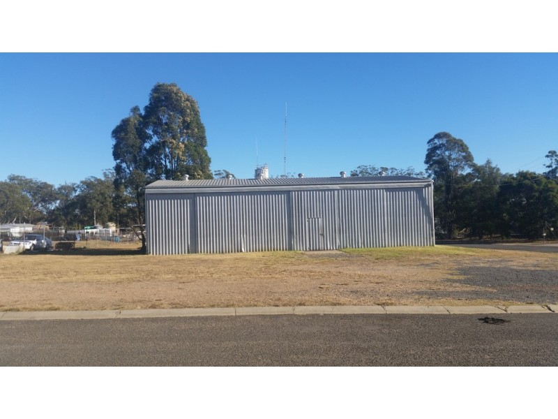 000 Timber Street, Crows Nest QLD 4355