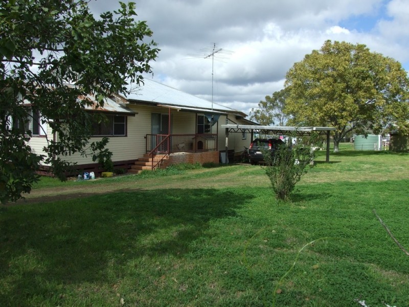 13 Boundary Street, Haden QLD 4353