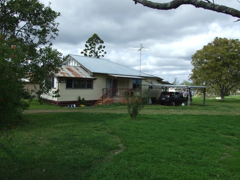 13 Boundary Street, Haden QLD 4353