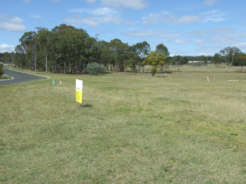 19 Parkland Drive, Crows Nest QLD 4355