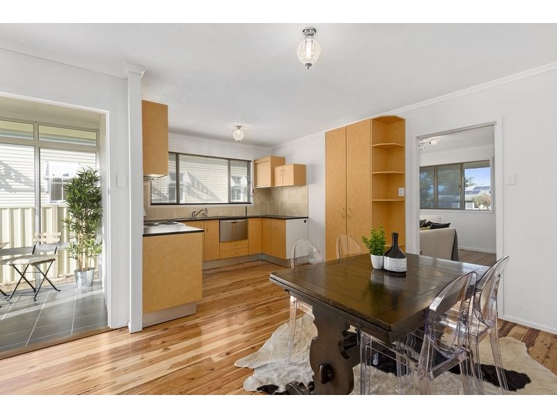 8 Nolan Street, Crows Nest QLD 4355