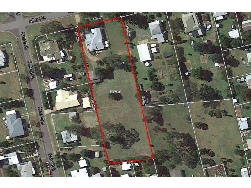 7 Albert Street, Crows Nest QLD 4355