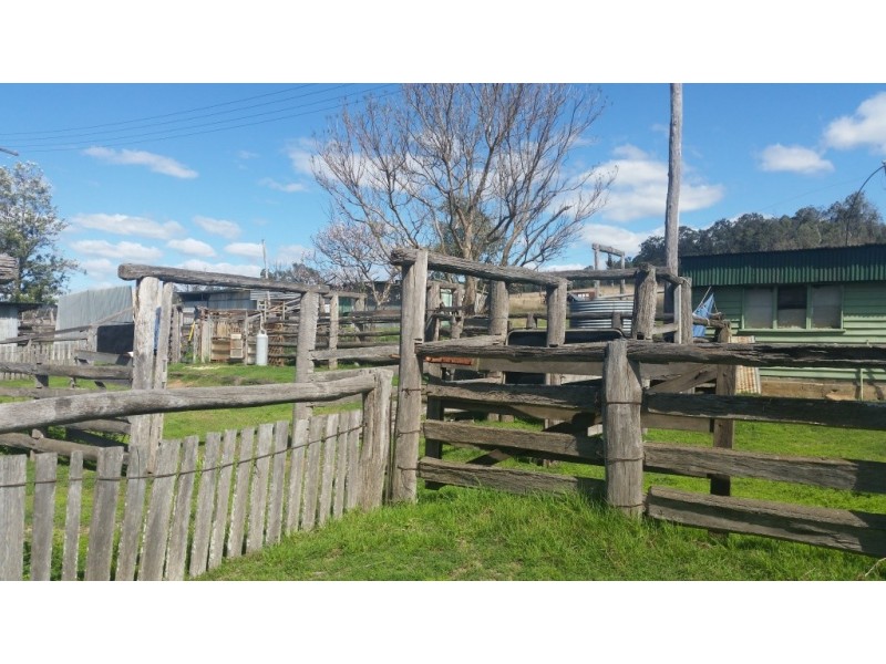 2212 Pierce Creek Road, Emu Creek QLD 4355