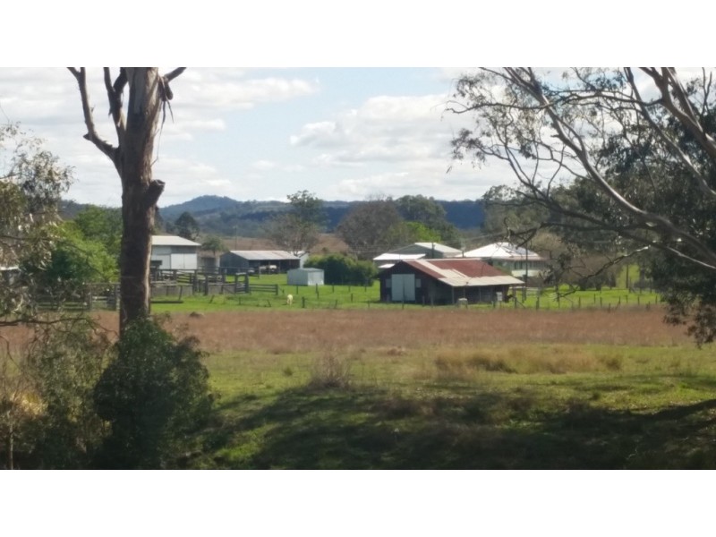 2212 Pierce Creek Road, Emu Creek QLD 4355