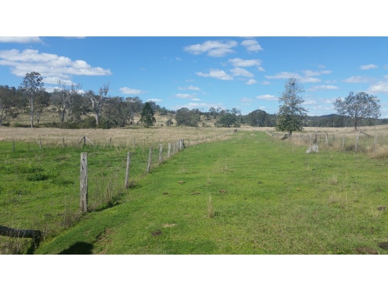 2212 Pierce Creek Road, Emu Creek QLD 4355