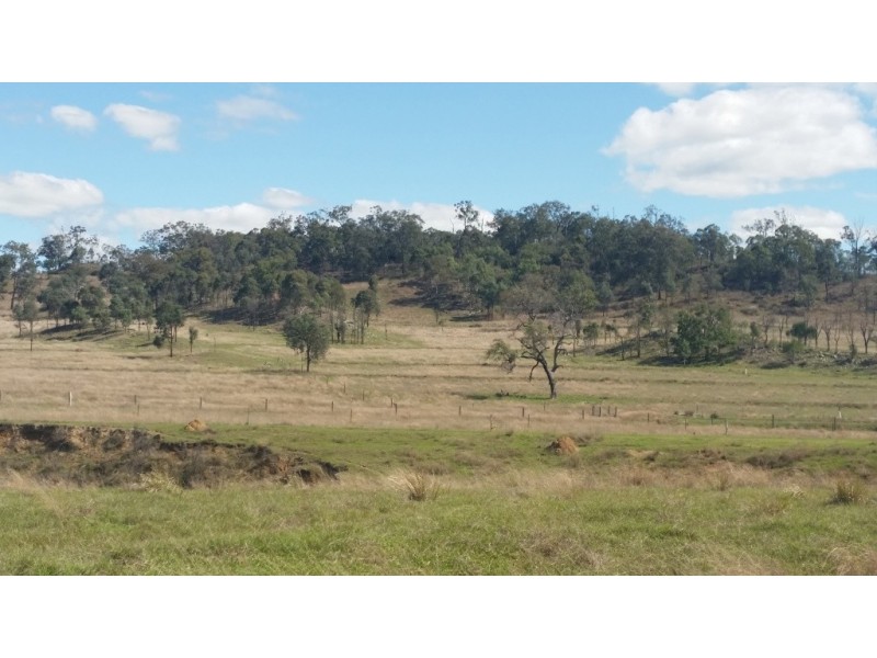 2212 Pierce Creek Road, Emu Creek QLD 4355