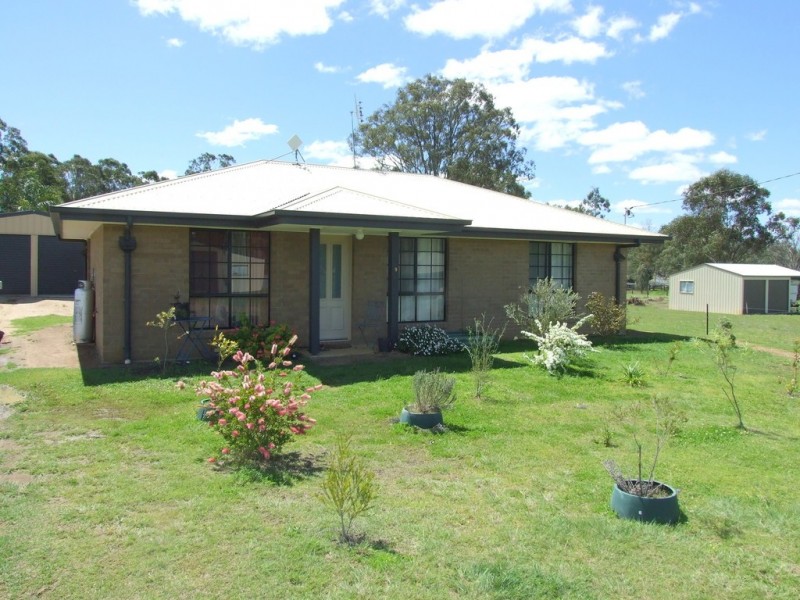 9 Malcolm Street, Cooyar QLD 4402