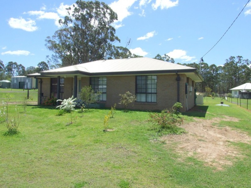 9 Malcolm Street, Cooyar QLD 4402