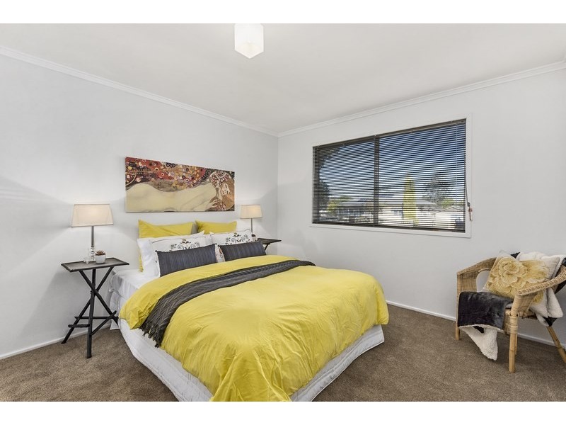 8 Nolan Street, Crows Nest QLD 4355