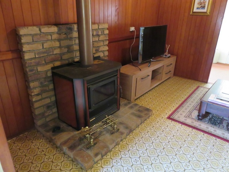 447 National Park Road, Ravensbourne QLD 4352