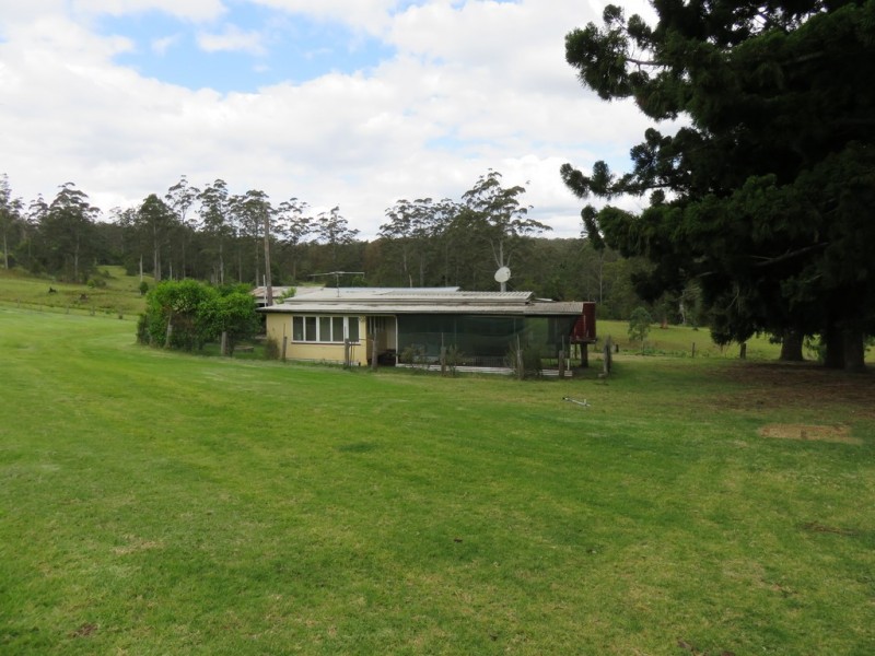 447 National Park Road, Ravensbourne QLD 4352