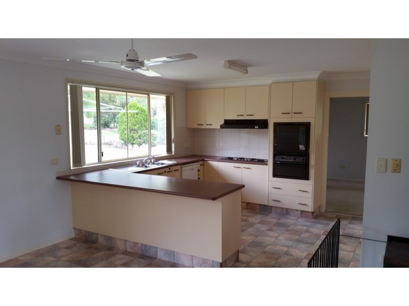 57 Albert Street, Crows Nest QLD 4355