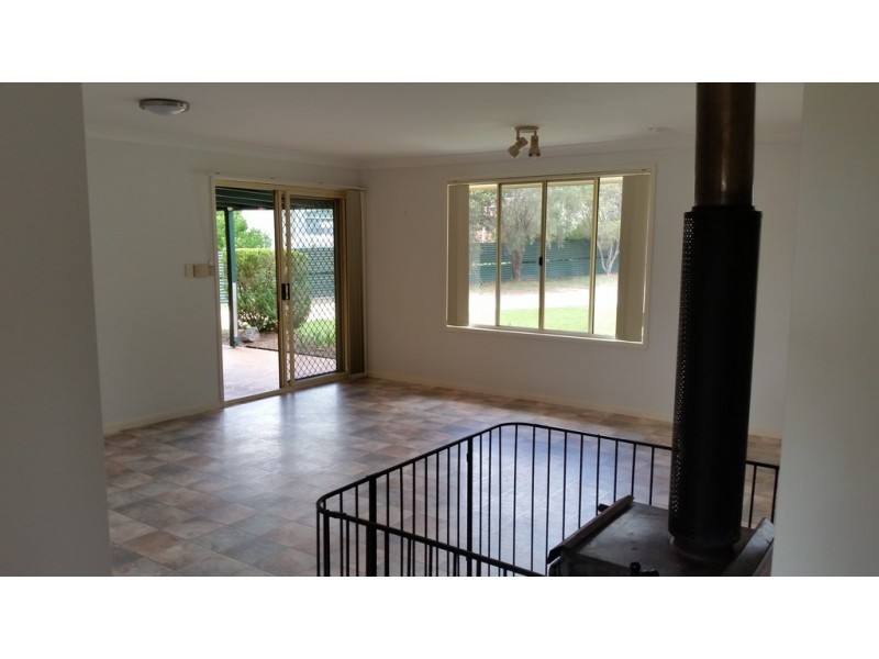 57 Albert Street, Crows Nest QLD 4355