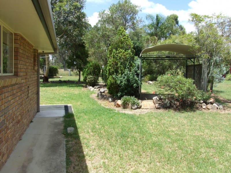57 Albert Street, Crows Nest QLD 4355