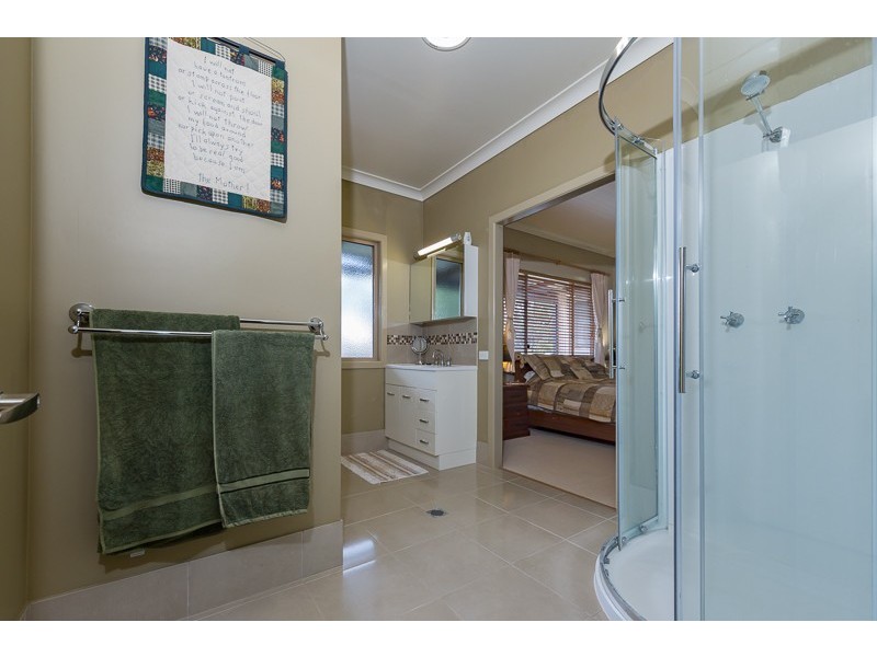 14 Hayden Street, Crows Nest QLD 4355