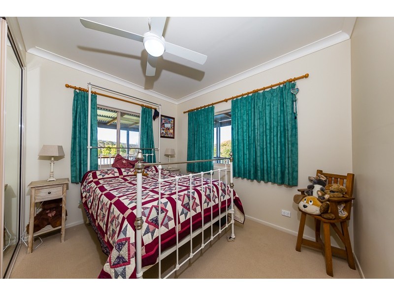 14 Hayden Street, Crows Nest QLD 4355