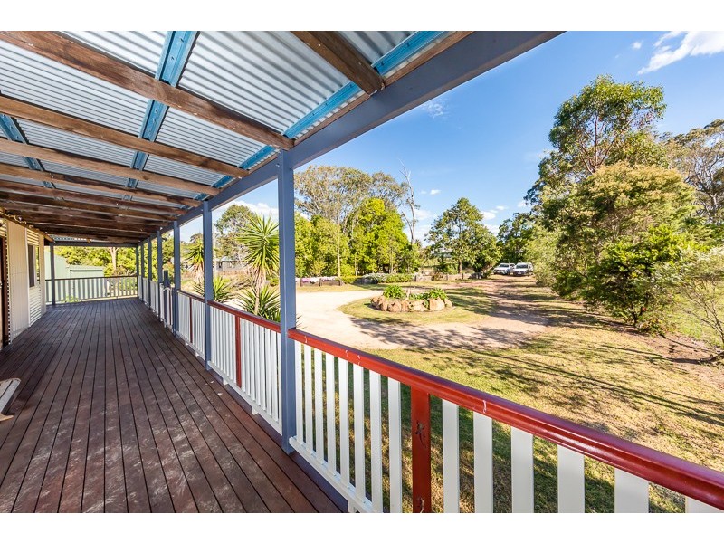 14 Hayden Street, Crows Nest QLD 4355