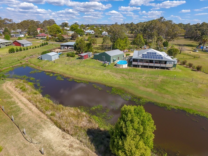 14 Hayden Street, Crows Nest QLD 4355