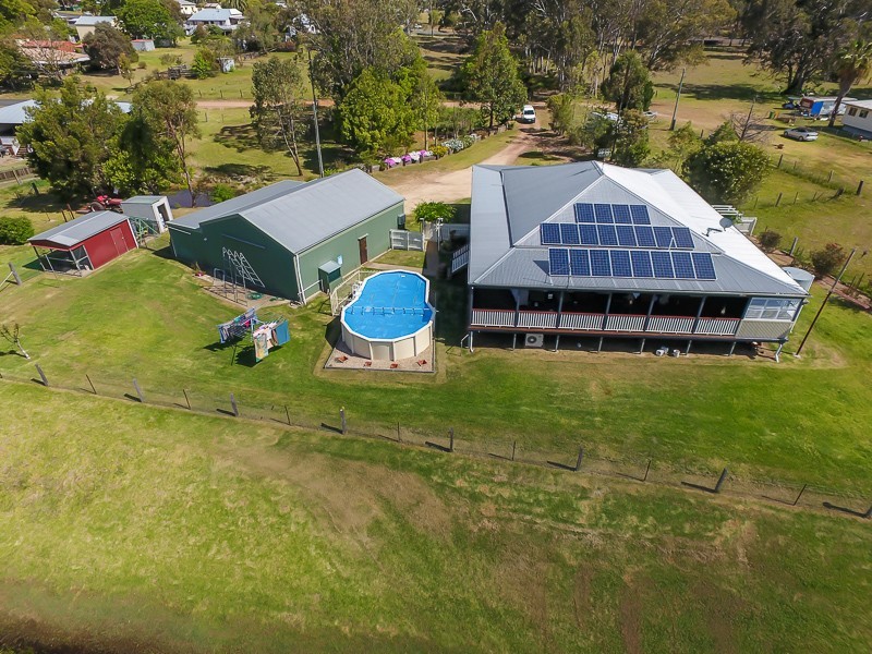 14 Hayden Street, Crows Nest QLD 4355