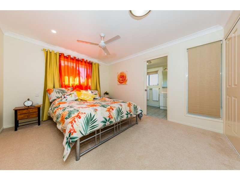 6 Lee Court, Crows Nest QLD 4355