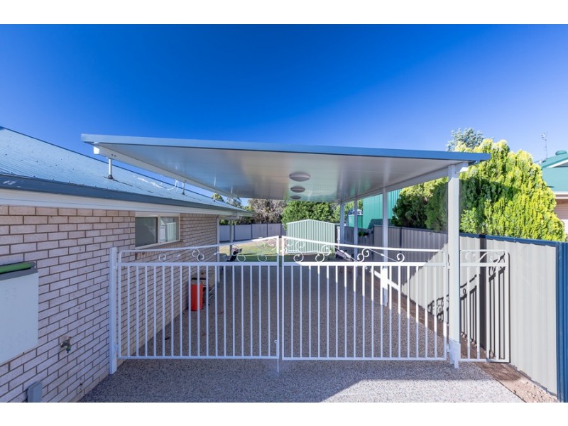 6 Lee Court, Crows Nest QLD 4355