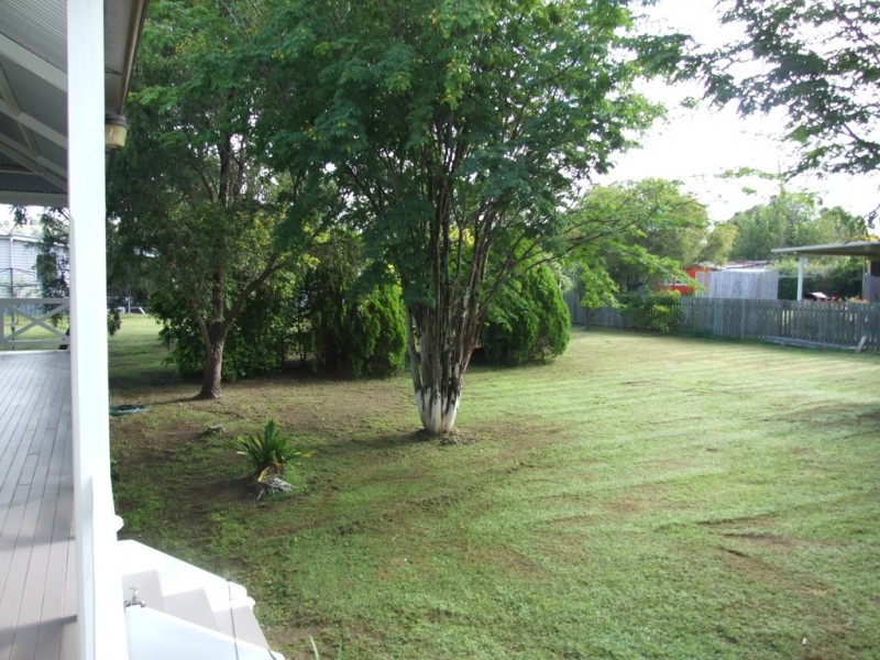 18 Sharp street, Crows Nest QLD 4355