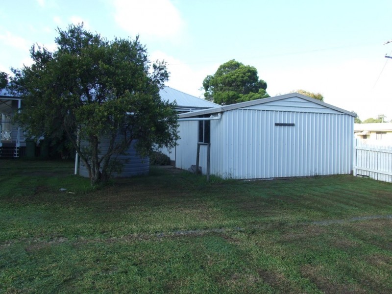 18 Sharp street, Crows Nest QLD 4355