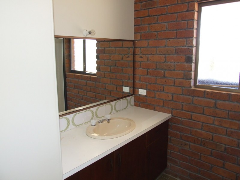 42 Austin Road, Crows Nest QLD 4355