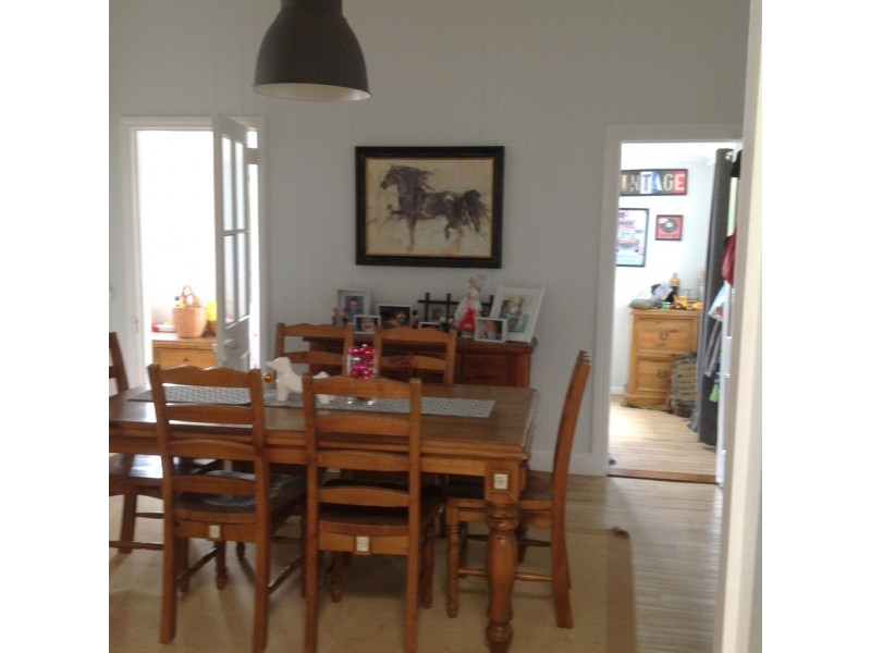 27 Nolan Street, Crows Nest QLD 4355