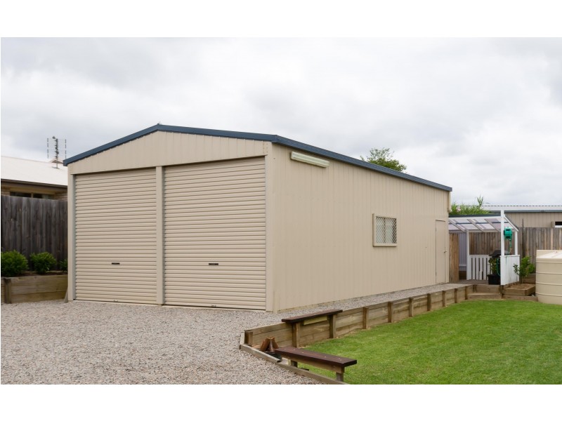 16 Parkland Drive, Crows Nest QLD 4355