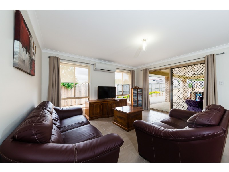 16 Parkland Drive, Crows Nest QLD 4355