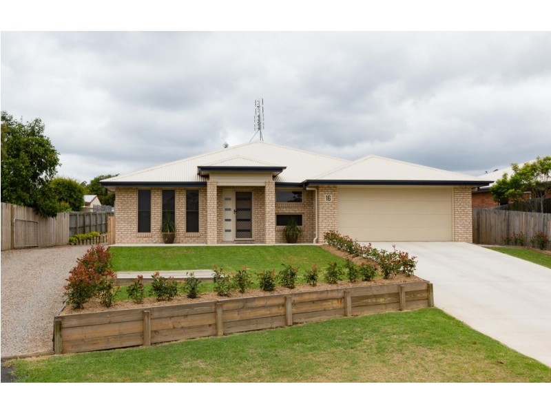 16 Parkland Drive, Crows Nest QLD 4355