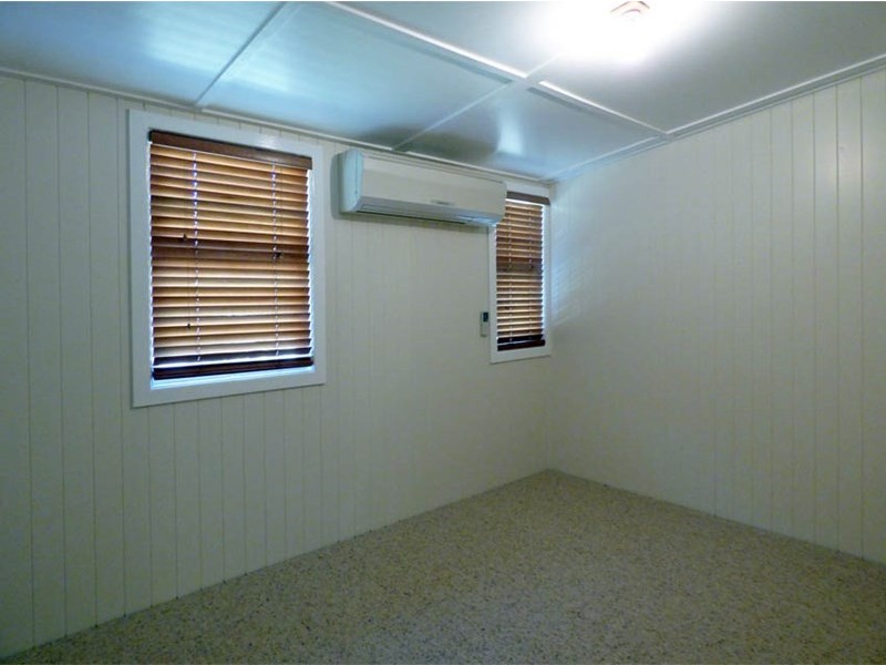 12 Dale, Crows Nest QLD 4355