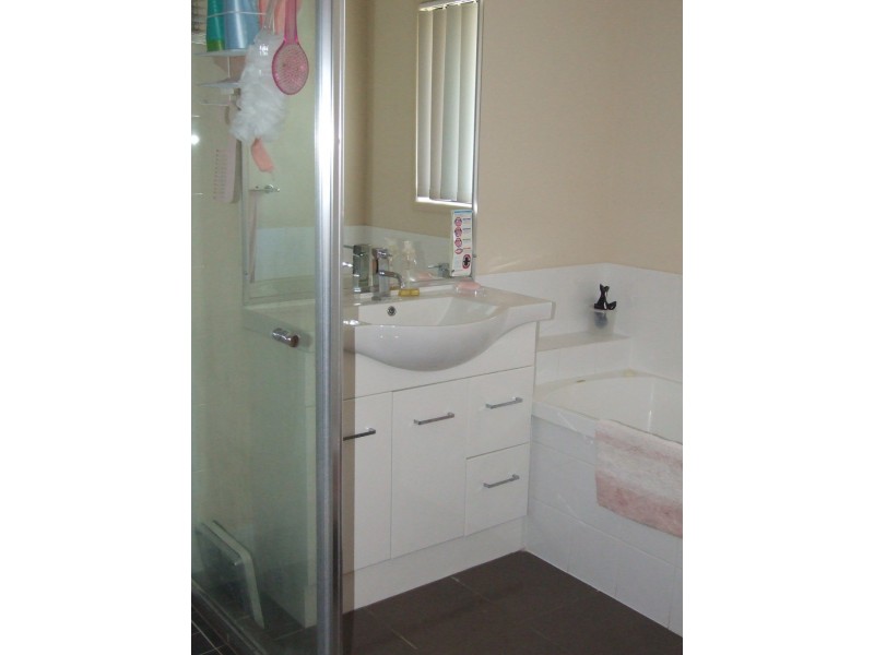 Unit 1/4 Jane Street, Crows Nest QLD 4355